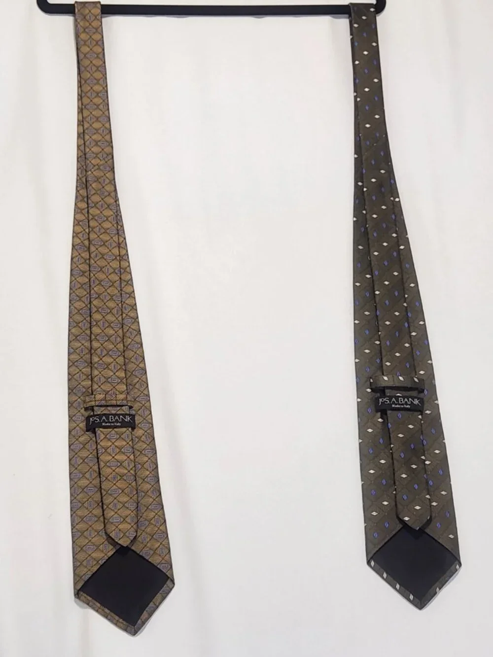 Jos A Bank Silk Tie Lot 2 Made in Italy 4” Wide Olive Green Gold Geometric Mens